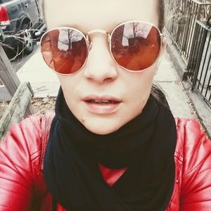 Meet your Posher, Rika